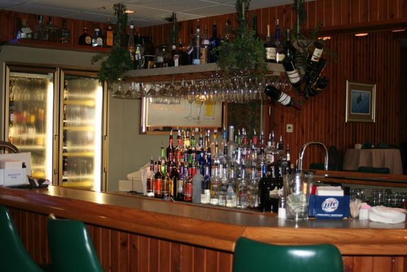 Adams Lake Pub: 5365 E 620 S, Wolcottville, IN 46795
